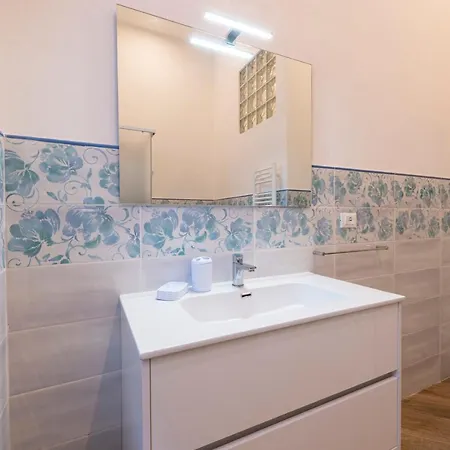 Perondi Villa *