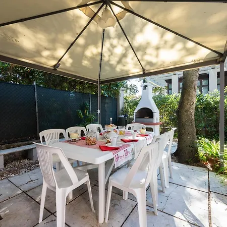 Villa Perondi By Mmega Lido di Camaiore